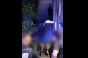 Καμίνια: Οι Αρχές παίρνουν τον 5χρονο που είχε κλειδωθεί στο μπαλκόνι από τη μητέρα