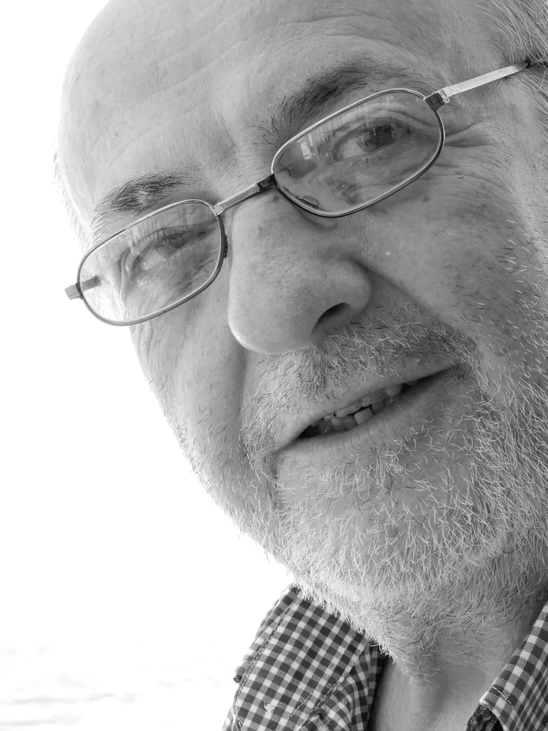 Με πατρινό αποτύπωμα οι «Ημέρες Ποίησης» στη Σίκινο – Τιμώμενο πρόσωπο ο Διονύσης Καρατζάς Με πατρινό αποτύπωμα οι «Ημέρες Ποίησης» στη Σίκινο – Τιμώμενο πρόσωπο ο Διονύσης Καρατζάς