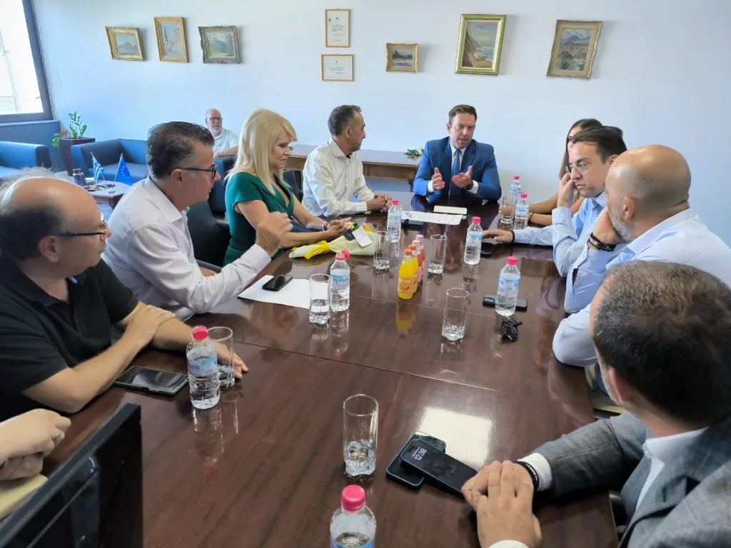 Επίσκεψη του Προέδρου του Κινήματος Δημοκρατίας Στέφανου Κασσελάκη στο Επιμελητήριο Αχαΐας