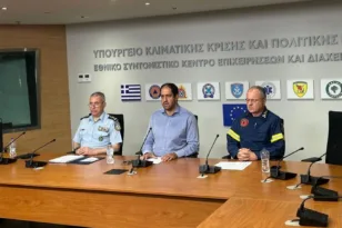 Κεφαλογιάννης για fake news για τις φωτιές: Δεν υπάρχει νεκρός στην Αχαΐα, η φωτιά δεν μπήκε στον αστικό ιστό της Πάτρας
