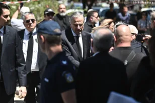Το τελευταίο αντίο στη Λένα Σαμαρά – Συντετριμμένοι οι γονείς της, Αντώνης και Γεωργία Σαμαρά ΦΩΤΟ