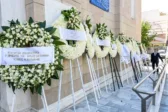 Στη Μητρόπολη Αθηνών το τελευταίο αντίο στον Κώστα Πυλαρινό - Η κηδεία θα γίνει στην ιδιαίτερη πατρίδα του, τη Ζάκυνθο