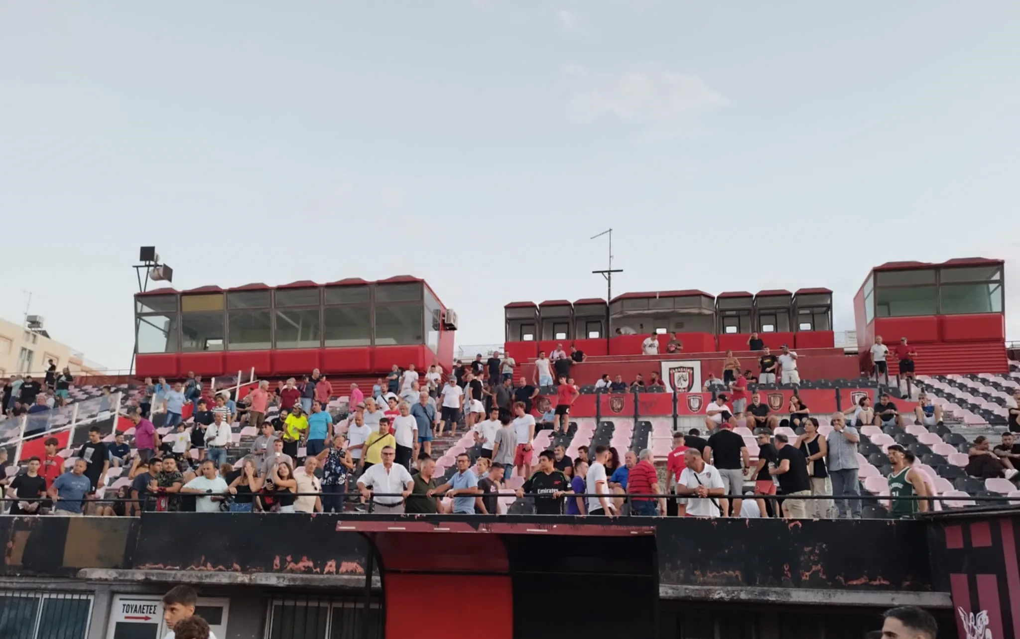 Ο κόσμος της Παναχαϊκής ήρθε στο γήπεδο, δείχνει διάθεση να στηρίξει