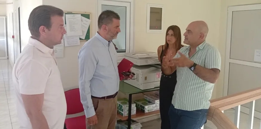 Σπ. Σκιαδαρέσης: Επίσκεψη στο εργαστήριο πρόληψης της ευλογιάς αιγοπροβάτων στη Λάρισα – Κάλεσμα για ανάλογη δράση και στην Περιφέρεια Δ. Ελλάδας