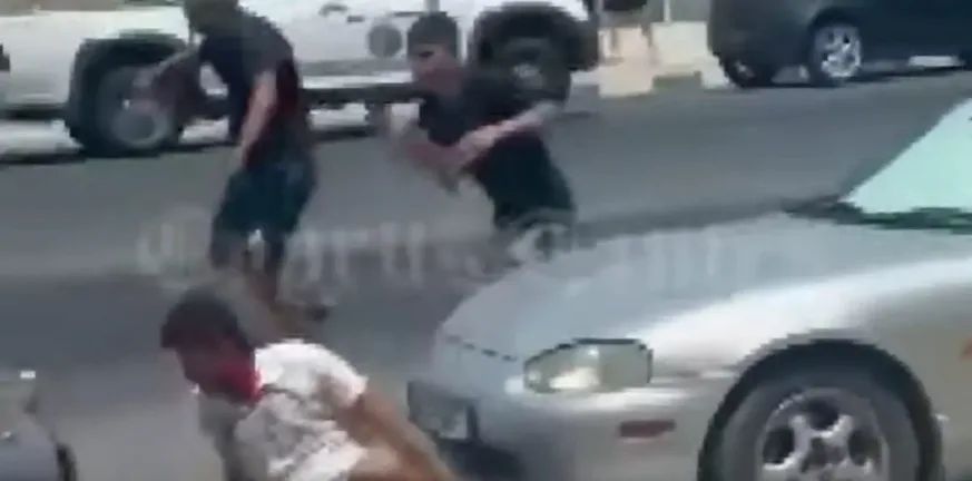 Αλύπητο ξύλο μεταξύ Ελληνοκυπρίων και Κούρδων ΒΙΝΤΕΟ Αλύπητο ξύλο μεταξύ Ελληνοκυπρίων και Κούρδων ΒΙΝΤΕΟ
