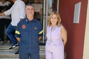 «Να αισθανόμαστε ευγνωμοσύνη προς το προσωπικό της Πυροσβεστικής» το ευχαριστώ της γιατρού που παρασύρθηκε από το τρένο