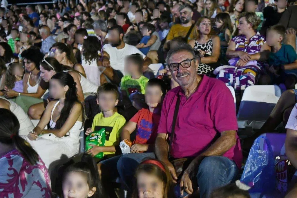 Ο «Μαγικός Αυλός» της Κάρμεν Ρουγγέρη μάγεψε μικρούς και μεγάλους στην Πάτρα