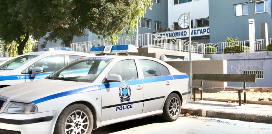 Μεγάλη επιχείρηση της ΕΛΑΣ στην Κρήτη – Συλλήψεις αστυνομικών, στρατιωτικών και επιχειρηματιών για συμμετοχή σε εγκληματική οργάνωση Μεγάλη επιχείρηση της ΕΛΑΣ στην Κρήτη – Συλλήψεις αστυνομικών, στρατιωτικών και επιχειρηματιών για συμμετοχή σε εγκληματική οργάνωση