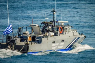 Πώς ξέφυγε ο Τούρκος διακινητής - Έπεσε στη θάλασσα με τις χειροπέδες