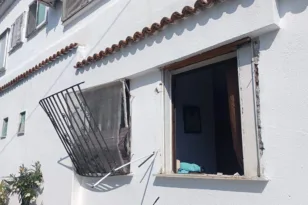 «Έτρεξα, είδα ανθρώπους πανικόβλητους και τραυματισμένους από γυαλιά»