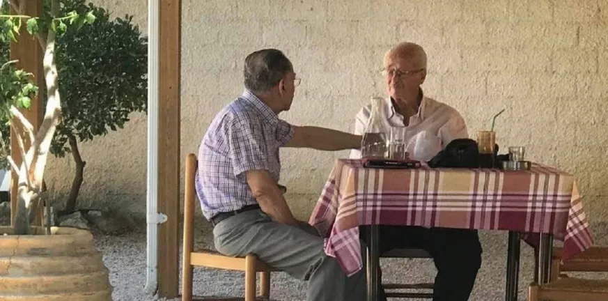 Απεβίωσε ο Στάθης Μαραβέλας της ιστορικής ταβέρνας: Ολη η Πάτρα γεύτηκε τα εδέσματά του