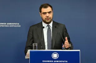 Μαρινάκης κατά ΠΑΣΟΚ: Η χώρα έχει πληρώσει τους μαθητευόμενους μάγους