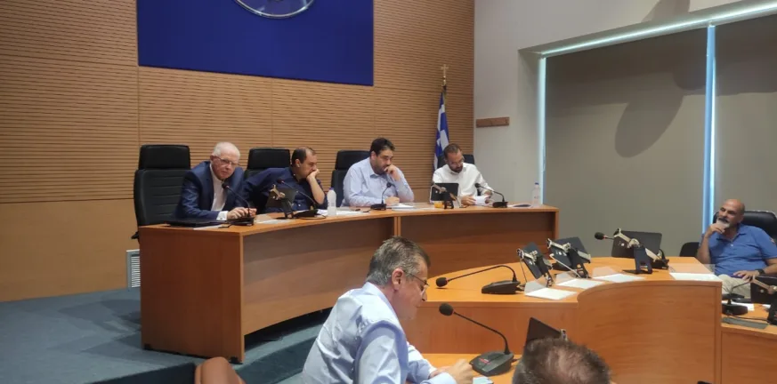 Δήμος, Περιφέρεια, φορείς και κόμματα, κρίνουν τα μέτρα: Ζητείται σχέδιο ανασυγκρότησης