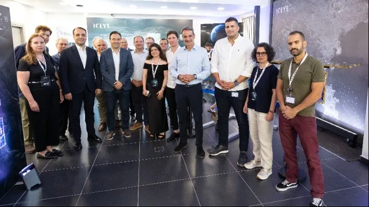 Μητσοτάκης στην ICEYE: Η Ελλάδα μπαίνει στο διαστημικό παιχνίδι με τους πρώτους ελληνικούς δορυφόρους SAR