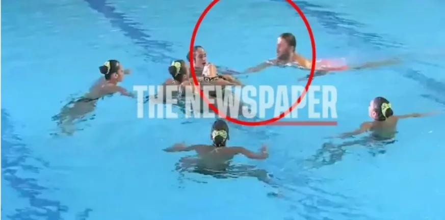 Χίλια μπράβο στον ναυαγοσώστη, άμεση επέμβαση όταν αθλήτρια έχασε τις αισθήσεις της ΒΙΝΤΕΟ Χίλια μπράβο στον ναυαγοσώστη, άμεση επέμβαση όταν αθλήτρια έχασε τις αισθήσεις της ΒΙΝΤΕΟ