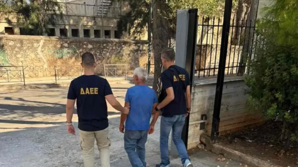 62χρονος συνελήφθη για τον εμπρησμό στην Παιανία ΦΩΤΟ