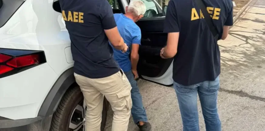 62χρονος συνελήφθη για τον εμπρησμό στην Παιανία ΦΩΤΟ 62χρονος συνελήφθη για τον εμπρησμό στην Παιανία ΦΩΤΟ