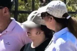 «Είναι καταρρακωμένη και σε κακή ψυχολογική κατάσταση. Δεν έχει καταλάβει για ποιο λόγο κατηγορείται», ο δικηγόρος της μητέρας του κοριτσιού
