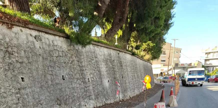 Πάτρα: Φινάλε ως το τέλος του χρόνου για τα πεζοδρόμια της Πανεπιστημίου Πάτρα: Φινάλε ως το τέλος του χρόνου για τα πεζοδρόμια της Πανεπιστημίου