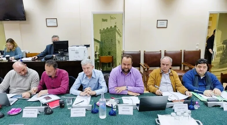 Πάτρα: Η παράταξη Αϊβαλη δεν θα θέσει ερωτήματα στη λογοδοσία σε ένδειξη διαμαρτυρίας - Για ποιο λόγο Πάτρα: Η παράταξη Αϊβαλη δεν θα θέσει ερωτήματα στη λογοδοσία σε ένδειξη διαμαρτυρίας - Για ποιο λόγο