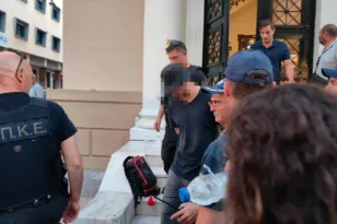 Συλλήψεις για εμπρησμούς στην Πάτρα: Σαββατοκύριακο απολογιών για τους κατηγορούμενους – Σήμερα στον ανακριτή ο 25χρονος