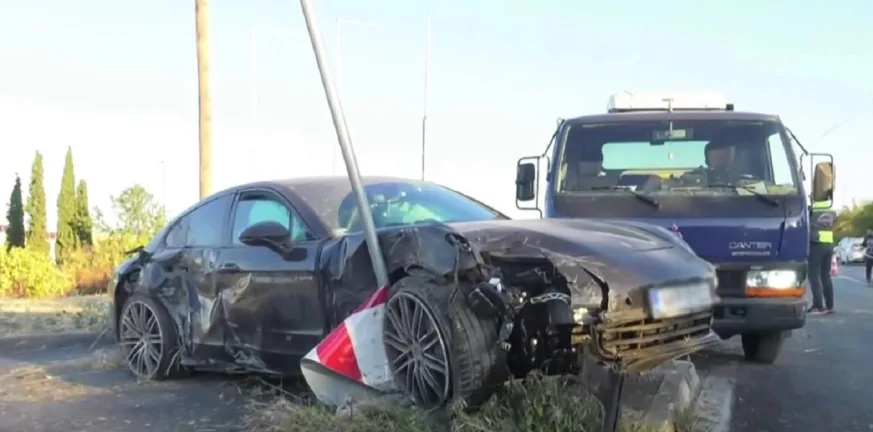 Ποια κρύβεται πίσω από την Porsche της Θέρμης: Γυναίκα επιχειρηματίας στην Porsche που σκόρπισε τον τρόμο Ποια κρύβεται πίσω από την Porsche της Θέρμης: Γυναίκα επιχειρηματίας στην Porsche που σκόρπισε τον τρόμο