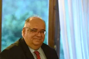 Πάτρα: Κατέληξε στη θάλασσα ο Καθηγητής Στέφανος Σκαρπέλος