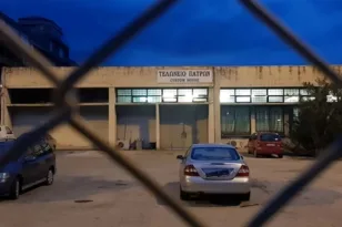 Πάτρα: Τους «έπιασαν στον ύπνο» με λαθραίες κουβέρτες!