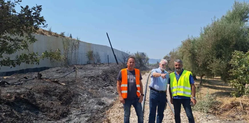 Στην Αχαΐα ο Π. Τερεζάκης: Στις φλόγες το σιδηροδρομικό δίκτυο – Κάηκαν μέχρι και οι στρωτήρες! ΦΩΤΟ