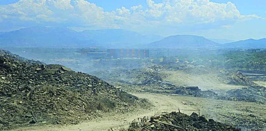 Η πυρκαγιά αποκάλυψε υγειονομική «βόμβα» στο Θεριανό Αχαΐας: «Μυρίζει παντού καμένο πλαστικό» Η πυρκαγιά αποκάλυψε υγειονομική «βόμβα» στο Θεριανό Αχαΐας: «Μυρίζει παντού καμένο πλαστικό»