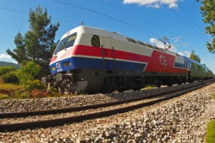 Λάρισα: Εργαζόμενος σε διάβαση του ΟΣΕ πέθανε από ανακοπή εν ώρα υπηρεσίας