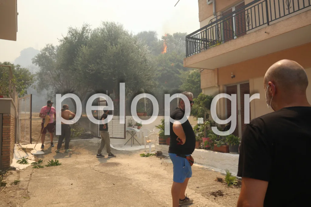 Φωτογραφίες που «καίνε»: Η Βούντενη και τα Μποζαΐτικα στις φλόγες ΦΩΤΟΡΕΠΟΡΤΑΖ