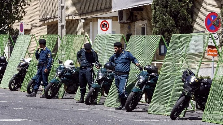 Ιράν: Έρευνες και συλλήψεις 20 υπόπτων για κατασκοπεία υπέρ Ισραήλ μετά τον πόλεμο Ιράν: Έρευνες και συλλήψεις 20 υπόπτων για κατασκοπεία υπέρ Ισραήλ μετά τον πόλεμο