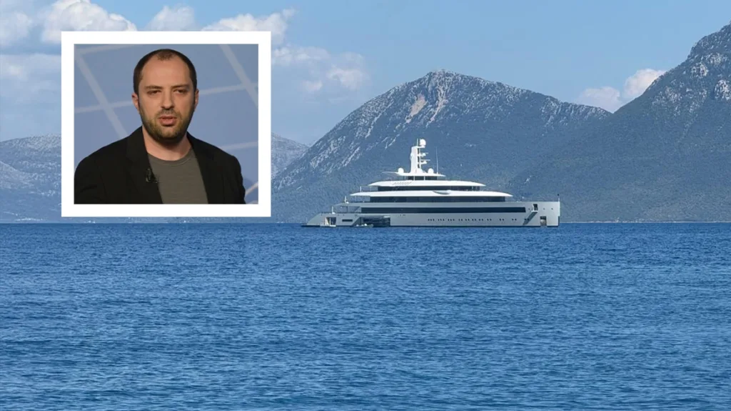 Έπαθαν την πλάκα τους στη Λευκάδα: Τα βλέμματα στο superyacht Moonrise, του ιδρυτή του WhatsApp