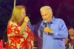 Ντουέτο σε πανηγύρι Έφη Θώδη και Παναγιώτης Ψωμιάδης!