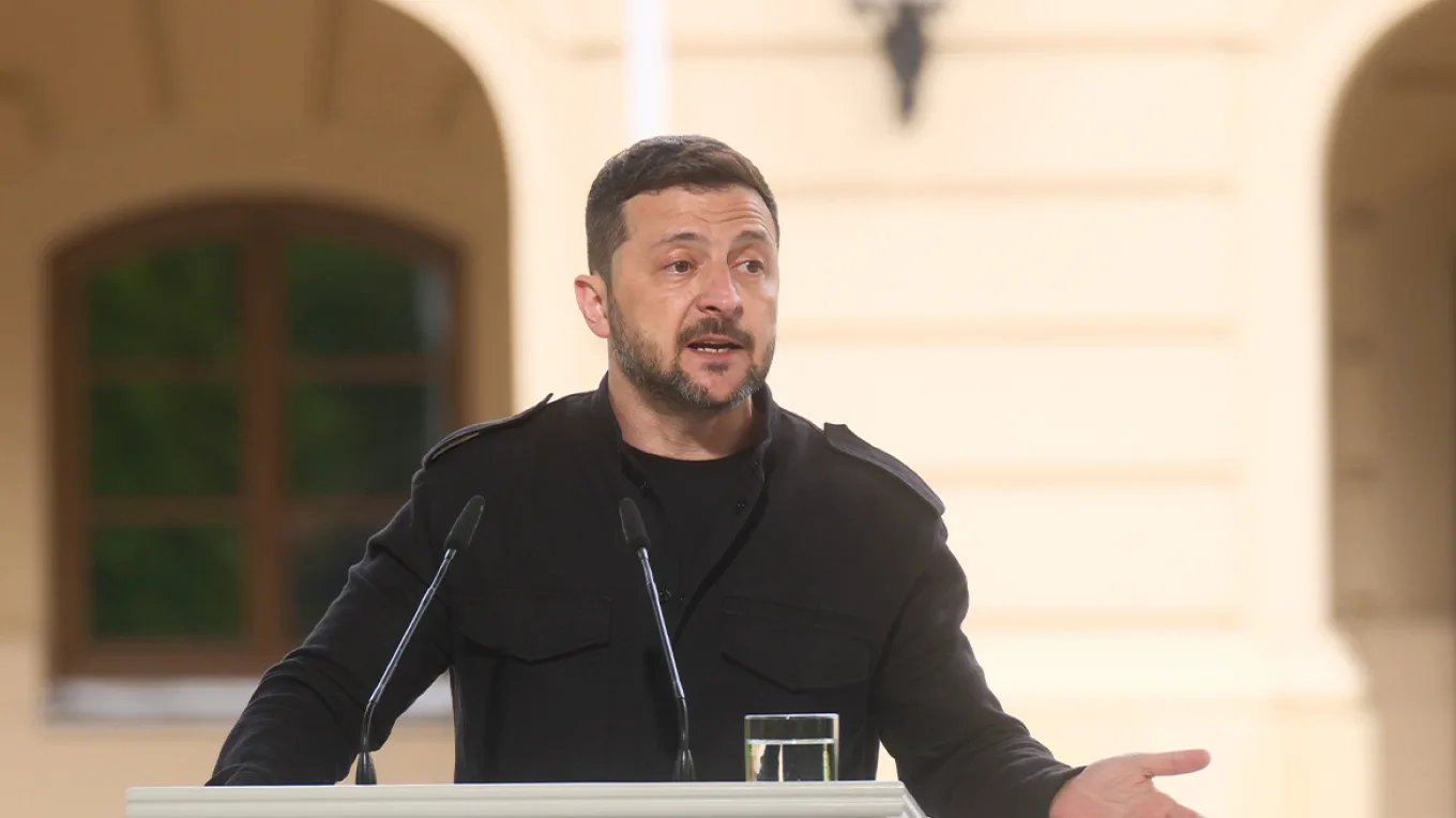 Αντίποινα του Ζελένσκι στις ρωσικές επιθέσεις