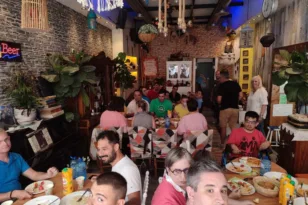 Πάτρα: Γεύμα αγάπης για τα παιδιά του ΕΚΑΜΕ στο «Σουρωτήρι»