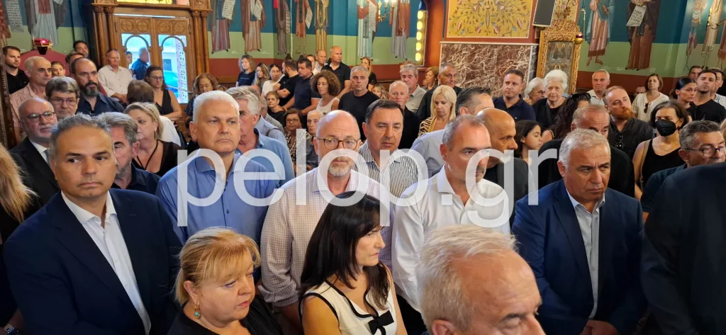 Ράγισαν και οι πέτρες στο τελευταίο «αντίο» στον Αρίστο Τηλιγάδη ΦΩΤΟ