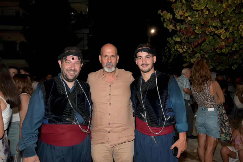 Χρώματα, ενθουσιασμός και χαμόγελα σε τριήμερο γλέντι στους Αμπελόκηπους ΦΩΤΟ