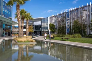 Τηλεφώνημα για βόμβα στο River West – Εκκενώνεται το εμπορικό κέντρο