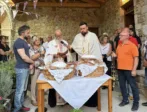 Πλήθος πιστών στην Ιερά Μονή Μακελλαριάς στην εορτή της Υψώσεως του Τιμίου Σταυρού
