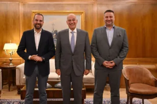 Συνάντηση Νεκτάριου Φαρμάκη με τον Υπουργό Άμυνας Νίκο Δένδια