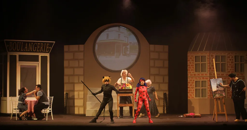 MIRACULOUS: Ιστορίες των Ladybug & Cat Noir στο θέατρο Πάνθεον 