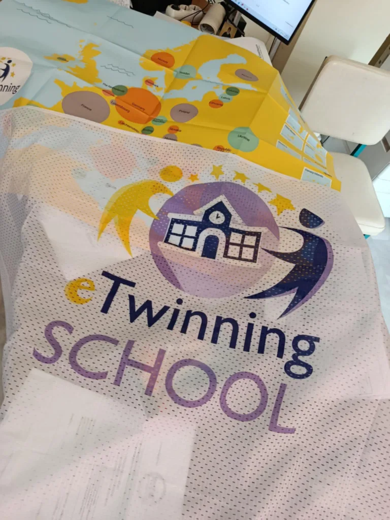 Απόκτηση ευρωπαϊκού τίτλου “eTwinning School” από το Γυμνάσιο Σαραβαλίου