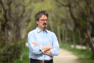 Κώστας Ακρίβος: «Σήμερα βγάζουμε προς τα έξω τον θηριώδη εαυτό μας»