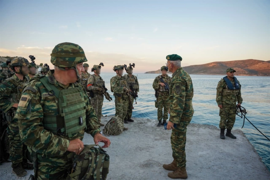 Επίδειξη ισχύος: Σενάριο ανακατάληψης βραχονησίδας στην αιφνιδιαστική άσκηση των Ενόπλων Δυνάμεων ΦΩΤΟ-ΒΙΝΤΕΟ