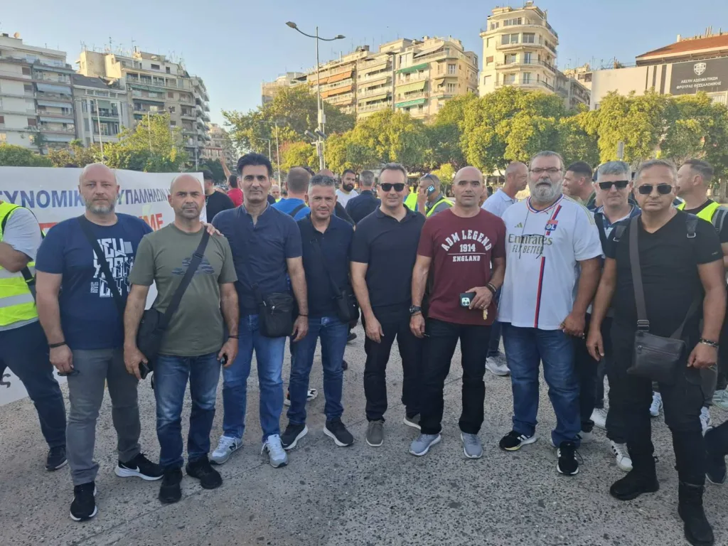 Στη διαμαρτυρία των ενστόλων στη ΔΕΘ η Ένωση Αστυνομικών Υπαλλήλων Αχαΐας