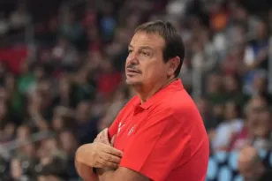 Ατάκες «επίθεσης» Αταμάν σε Αντετοκούνμπο: «Εναντίον της Λιθουανίας σούταρε 16 βολές, είδα ότι έκανε πολλά επιθετικά φάουλ»