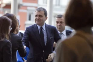 Τσελίκ για εξοπλιστικά: «Κανείς δεν μπορεί να επιδιώξει λανθασμένες ενέργειες στο Αιγαίο ή αλλού»