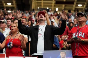 Γεμάτο το στάδιο των Arizona Cardinals για το «αντίο» στον Κερκ ΒΙΝΤΕΟ